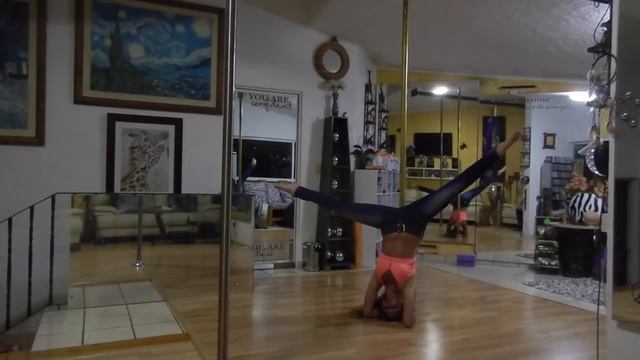 Despacito - Luis Fonsi Feat. Daddy Yankee / Pole Dance Freestyle смотреть онлайн