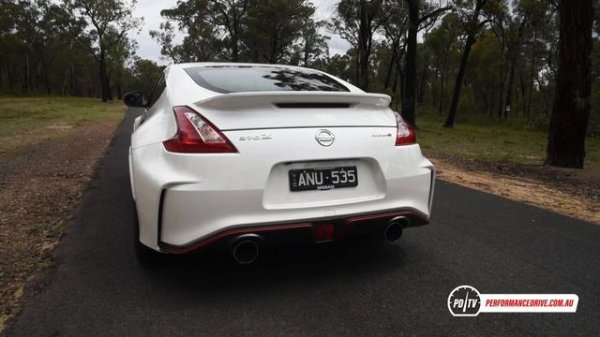 2018 Nissan 370Z Nismo 0-100km/h & engine sound