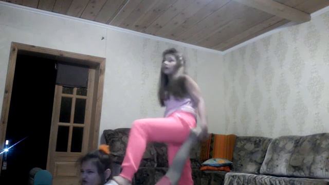 Девочка упала до😂😂😂патчслч смотреть онлайн