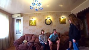 ДЕВОЧКИ ПОДРАЛИСЬ ИЗ-ЗА ДИМЫ !