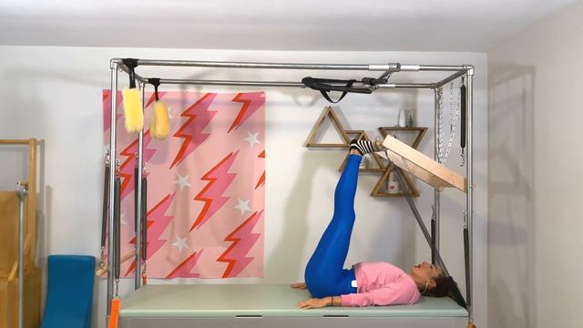 10 Min. Cadillac Workout: Begin With Footwork | Online Pilates Classes