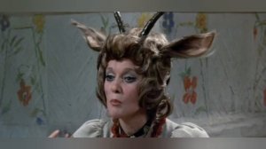 Мама. Дин дон, я ваша мама.