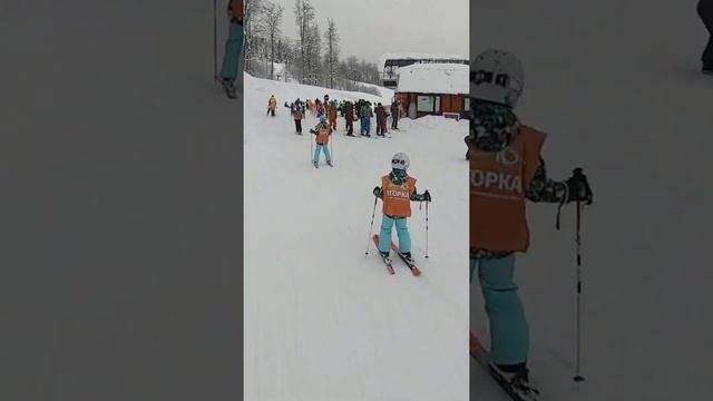 Ставим детей на лыжи в РХ. 02.2021 смотреть онлайн