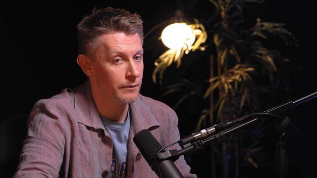 Как эффективно продвигаться по карьерной лестнице? Денис Казанцев смотреть онлайн