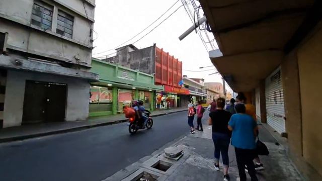 Lleno el centro histórico SS preparando la semana Santa se vienen muchos eventos. CIENARTES en vivo смотреть онлайн