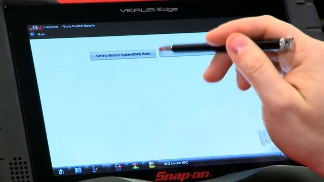 Ford® Battery Monitor System- Diagnostic Quick Tips | Snap-on Training Solutions® смотреть онлайн