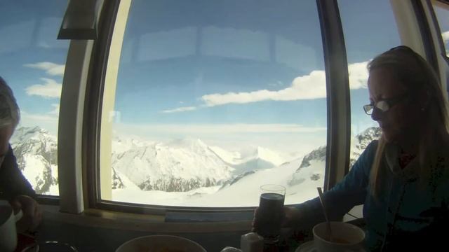 POSSESSED CAFE IN SAAS FEE смотреть онлайн