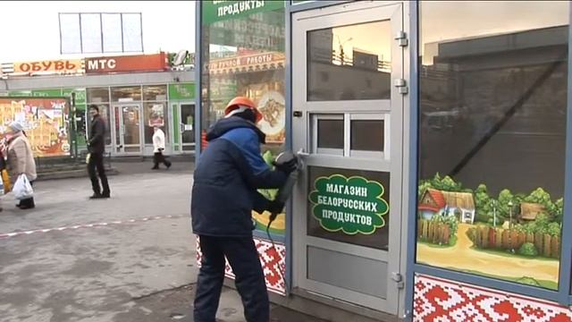 Вывоз ларьков у метро проспект Просвещения смотреть онлайн