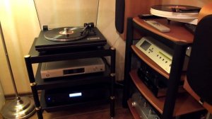 Сравнение лампового и транзисторного усилителя.