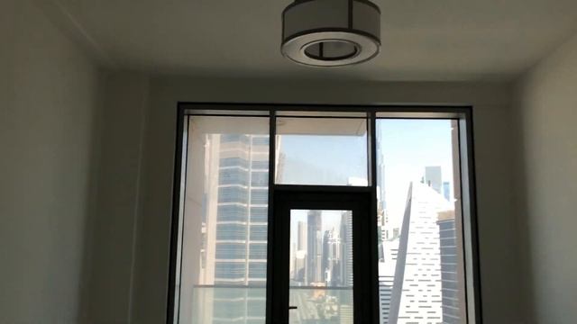 Роскошный высотный комплекс на берегу канала Дубай-Крик с видом на Персидский залив и Бурдж Халифа смотреть онлайн