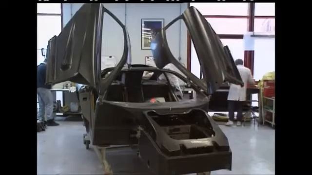 McLaren F1 - Beyond 2000 segment from around 1997 (#McLarenF1 #supercars #automotiveengineering) смотреть онлайн