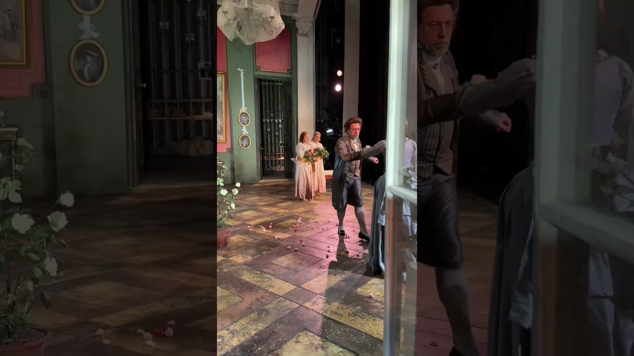 Репетиция Cosi Fan Tutte Моцарта в Пермской опере смотреть онлайн