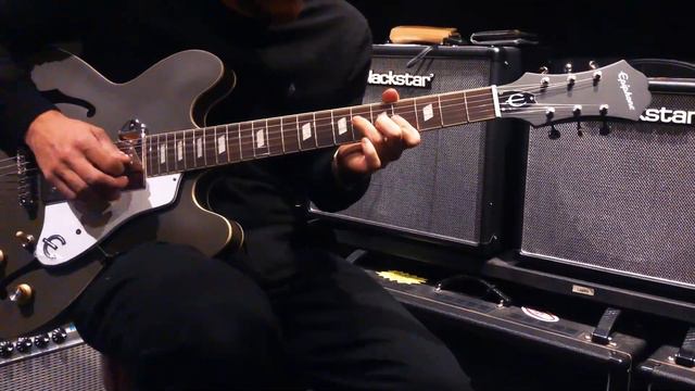 Epiphone Original Archtop Casino: Sound Demo (No Talking, All Playing) смотреть онлайн