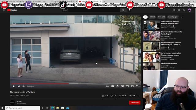 "The Insane Loyalty of Fandom" - Vice смотреть онлайн