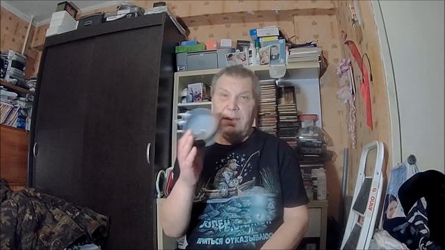 ЕМКОСТЬ ПОД МОТЫЛЯ,ОПАРЫША ИЛИ...ПЕПЕЛЬНИЦА НА 25 ИЛИ 32 НОГИ... смотреть онлайн