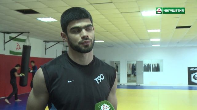 14052016 СПОРТИВНАЯ АРЕНА ING FIGHTER ГАТАГАЖЕВ смотреть онлайн