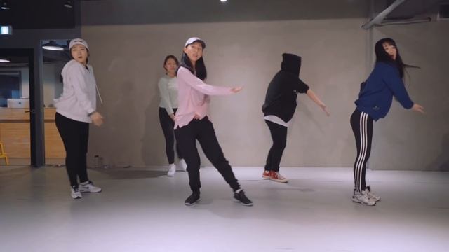 Love Yourself - Justin Bieber / Beginners Class смотреть онлайн
