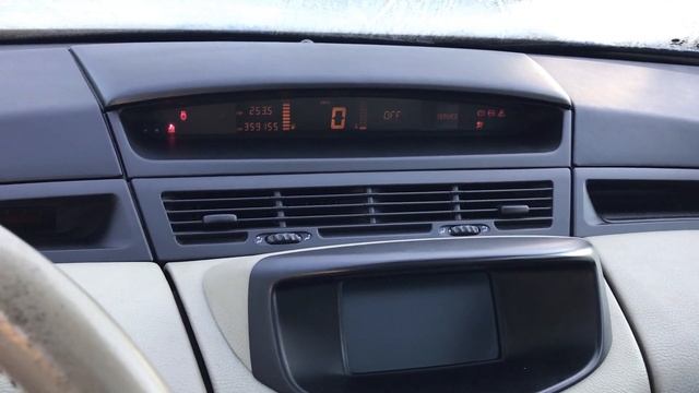 Renault Avantime 2.2dCi - Cold start, Air in system, Glow plug replacement смотреть онлайн