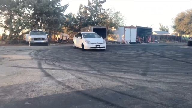1JZ Drift Prius! смотреть онлайн