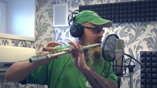 Запись флейты на студии - Август