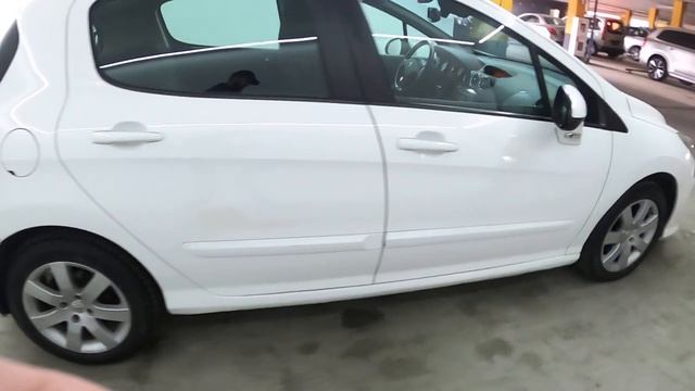 Peugeot 308 I 1.6 AT (120 л.с.) 2010 смотреть онлайн