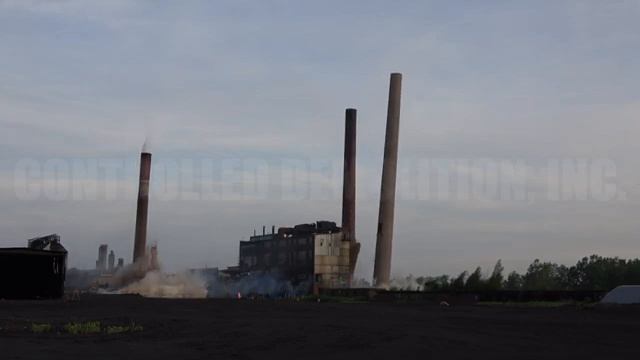 Tonawanda Coke Plant Chimneys - Controlled Demolition, Inc. смотреть онлайн