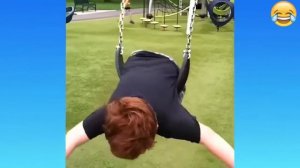 САМЫЕ СМЕШНЫЕ ПАДЕНИЯ ЛЮДЕЙ!