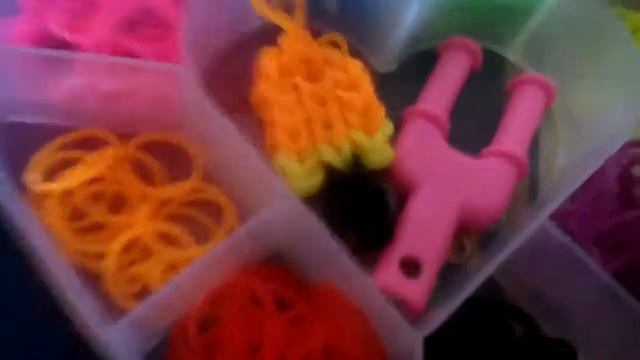 Мой набор для плетение браслетов и фигурок смотреть онлайн