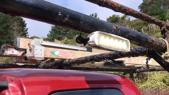 1991 Toyota Hilux (THE INDESTRUCTIBLE TOYOTA) Walk Around смотреть онлайн