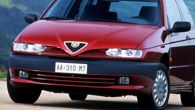 Alfa Romeo 145 и 146 недостатки авто с пробегом | Минусы и болячки Альфа Ромео 145 / 146 смотреть онлайн