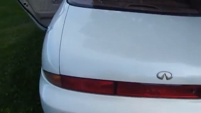 FOR SALE 1995 J30 INFINITY PEARL WHITE BOSE STEREO LOADED LEATHER