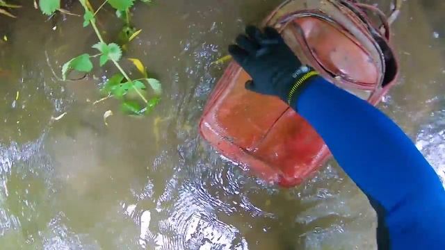 Makro Kruzer - Underwater Detecting For Weapons