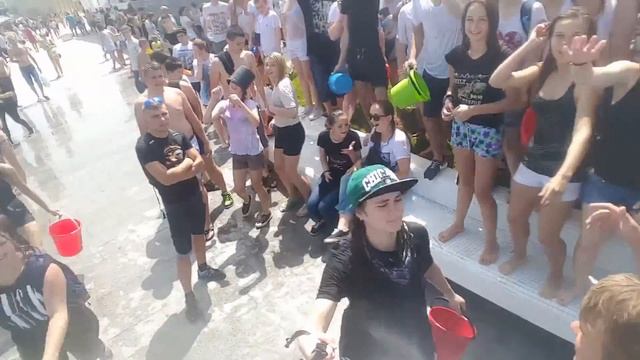 Иван гай отдыхает, МЭГА ВЛОГ: ВОДНЫЕ БИТВЫ 2016 смотреть онлайн