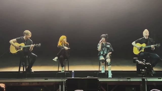 Hayley Williams & Billie Eilish - Misery Business   Coachella 2022