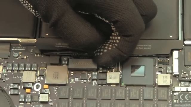 Ремонт MacBook Pro Retina замена матрицы (дисплея, экрана) смотреть онлайн