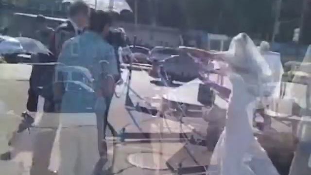 Стол на подиуме. Свадебная фотосессия. смотреть онлайн