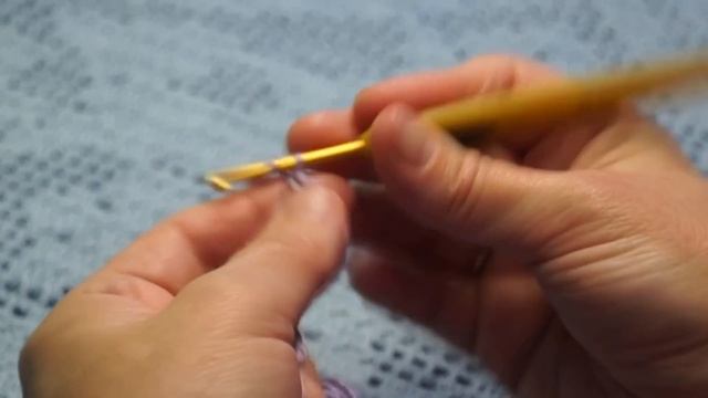 Узор для шали или бактуса пышными столбиками крючком.The patern for the shawl or baktusa crochet#2 смотреть онлайн