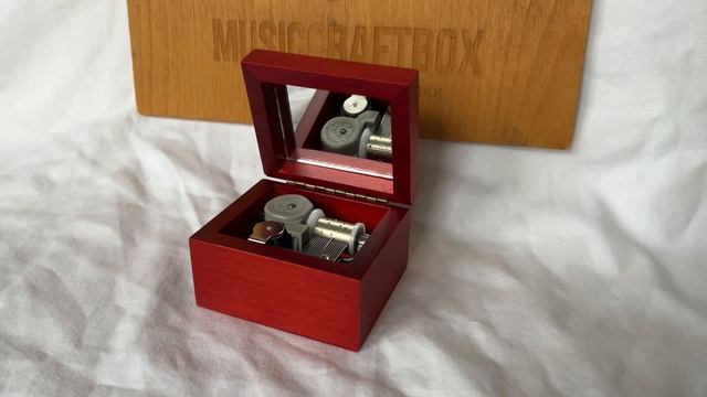 Музыкальная шкатулка Merry Christmas music box смотреть онлайн
