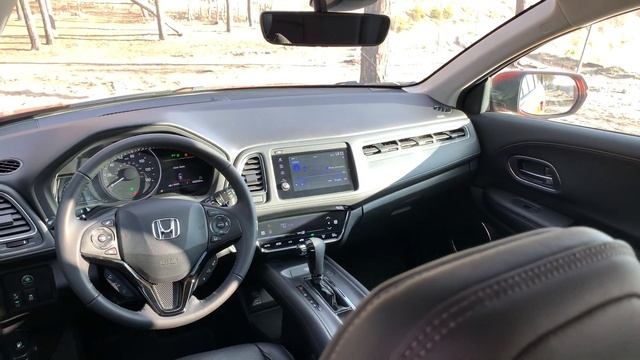 HONDA HR-V TOURING 1.8 AWD 2019 смотреть онлайн