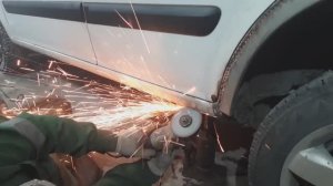 Как поменять наружный порог в Хендай Гетц 2008г