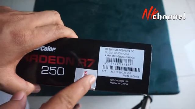 Unboxing VGA Powercolor AMD Radeon R7 250 1GB DDR5 смотреть онлайн