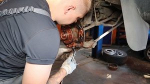 Замена задних колодок и цилиндров на Рено Дастер