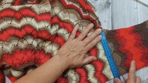 Готовая работа. Платье "Кармен" из пряжи Ализе дива батик.