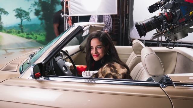 Camila Cabello - Don't Go Yet (Familia Version)