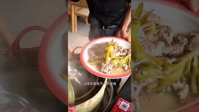 #安利 深圳米其林美食街 價格相當親民 三個人暢飲暢食六家店都不用五百塊 風味還原度極高！ 1小時就能吃遍港澳米其林餐廳~【品城記】 смотреть онлайн