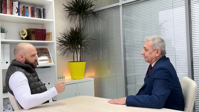 Иван Кунпан: Как выйти на пенсию и покорить Интернет смотреть онлайн