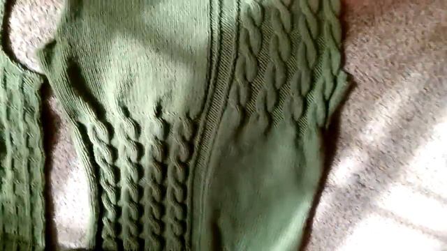 Текущий процесс вязания мужского свитера// часть 2 смотреть онлайн