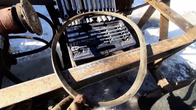 Самодельный дровокол/РЕМНИ ВМЕСТО ЦЕПИ/доработки смотреть онлайн