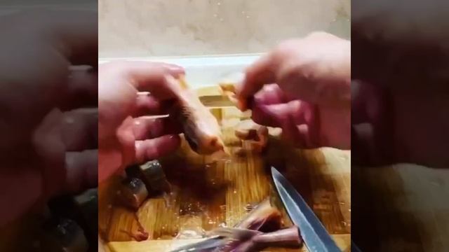 Такой рыбки я ещё не ел!Стерлядка по царски! Маринад для ленивых. Закуска на стол. смотреть онлайн