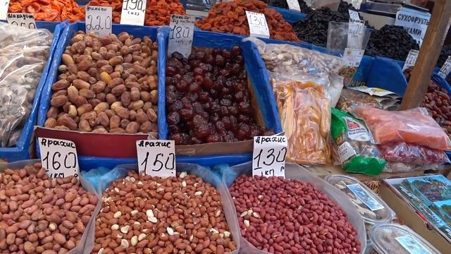 В Шахтах на рынке...